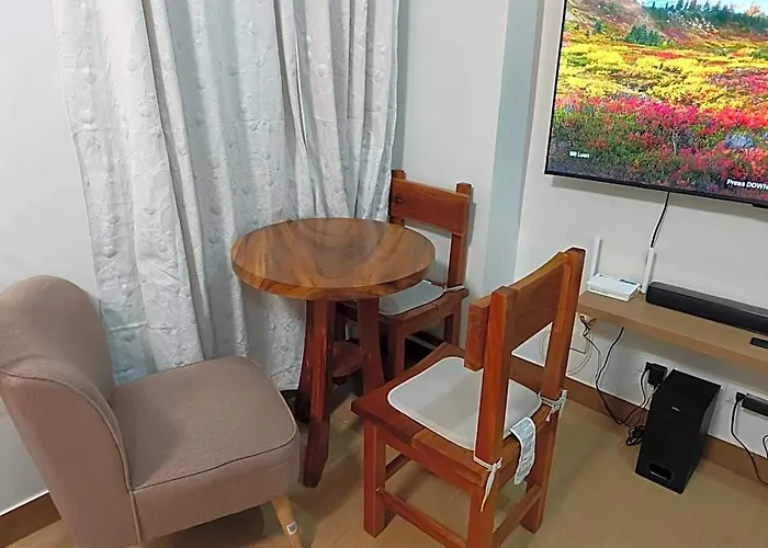 Hotel Happy B - 300mbps - 65"tv Netflix, - Washer